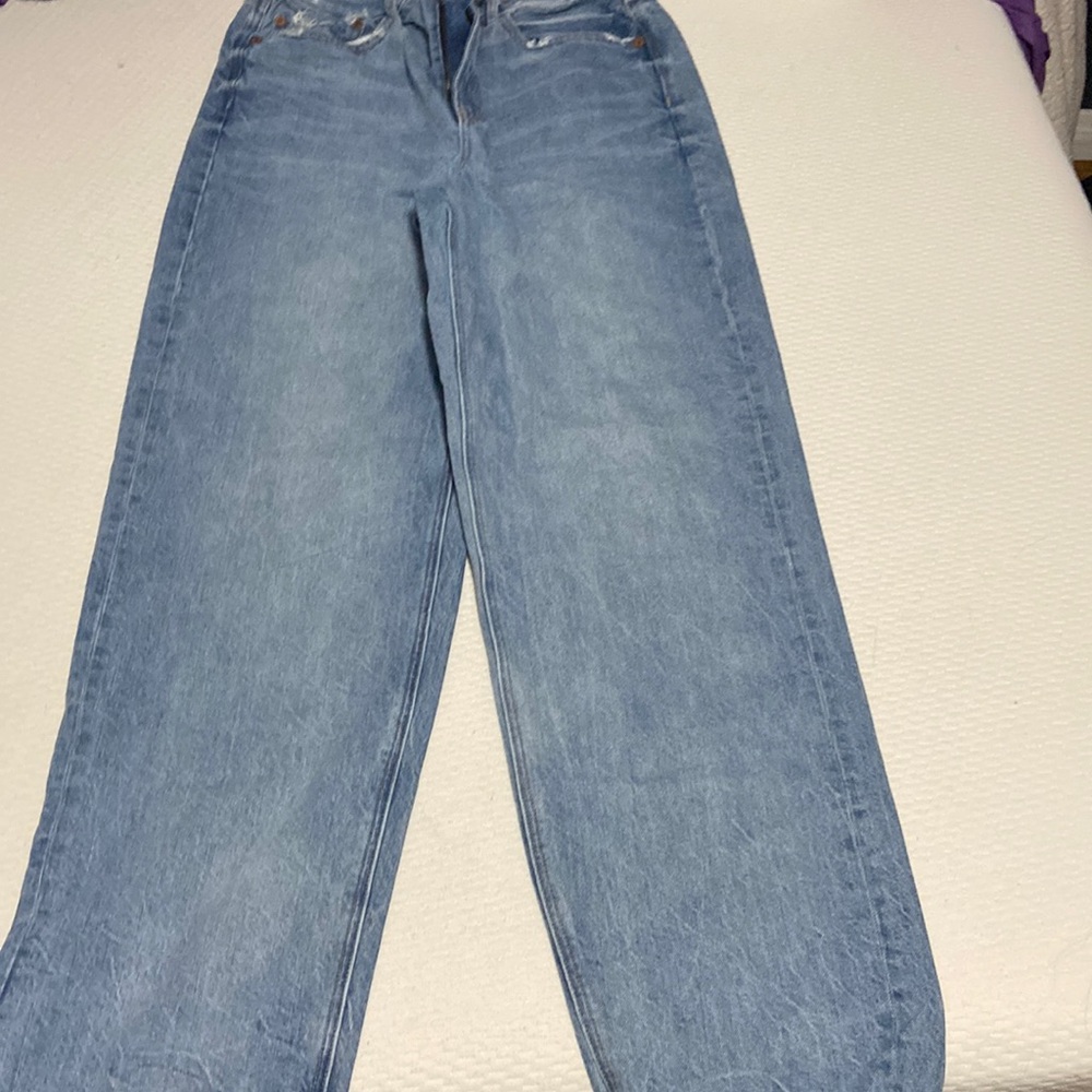 bootleg jeans